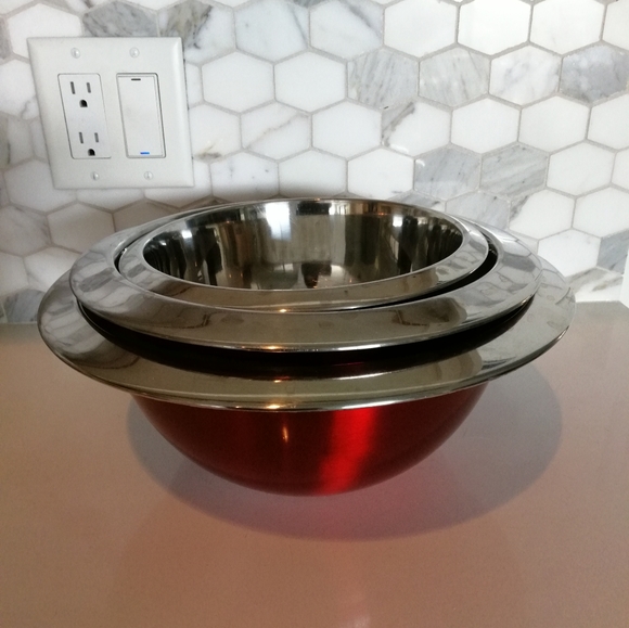 Mixing bowls 3 sizes in stainless steel and red - Picture 3 of 8